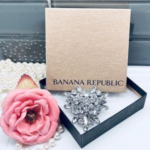 Banana Republic Classic Vintage Style Crystals Brooch Pin